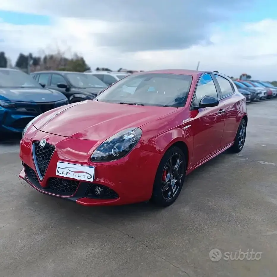 Usata Alfa Romeo Giulietta Veloce 120 CV (88 kW) 2018 Rosso Utilitaria