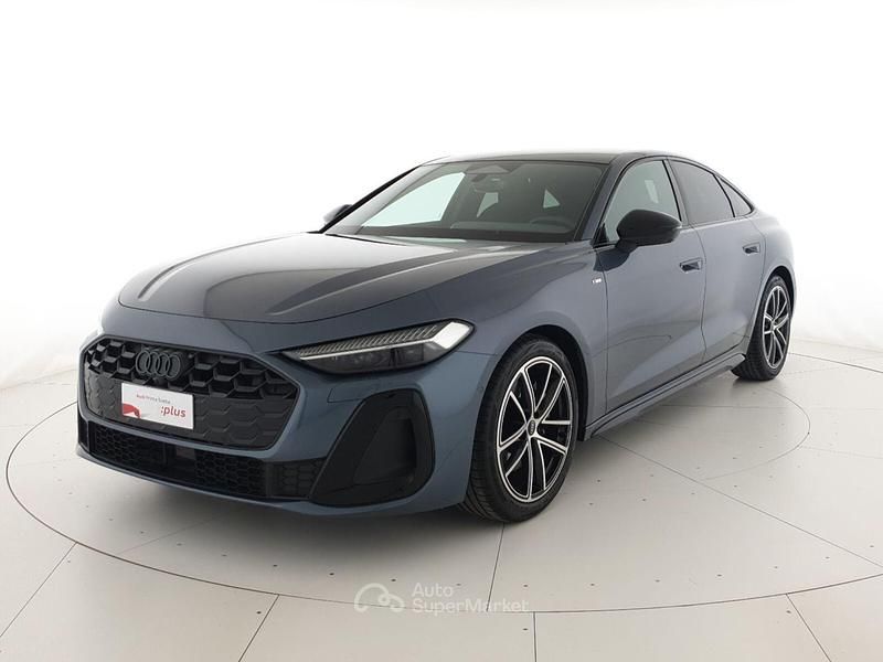 Usata Audi A5 S-Line 204 CV (150 kW) 2025 Blu orizzonte metallizzato Berlina