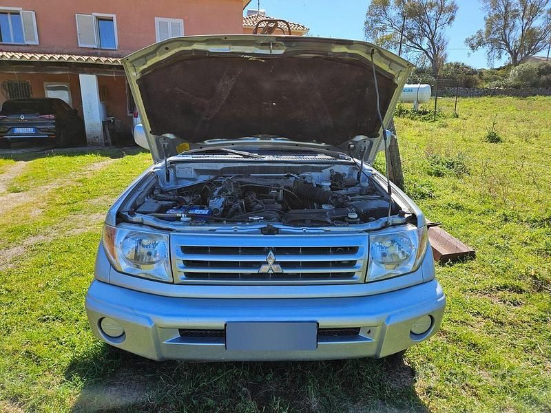 Usata Mitsubishi Pajero 2005 Grigio SUV