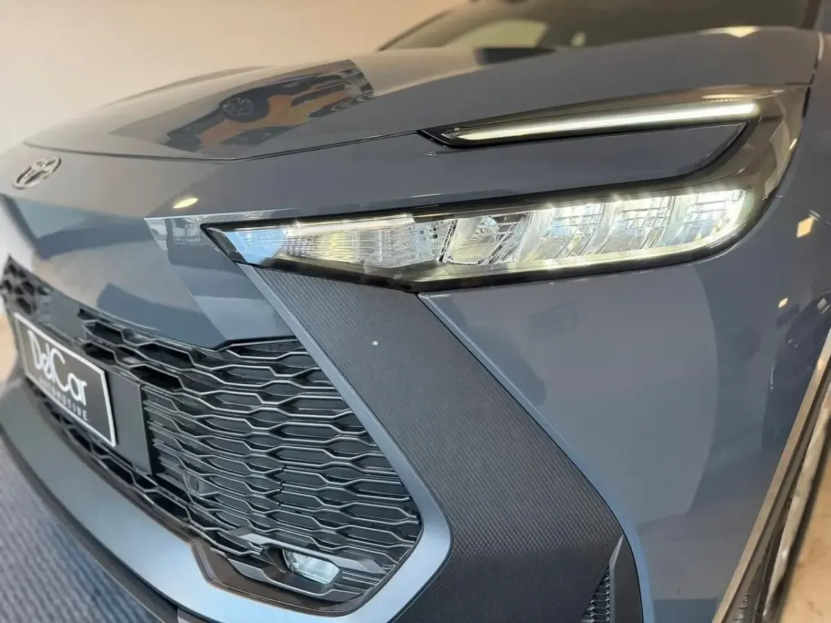 Nuova Toyota C-HR Active 97 CV (71 kW) 2026 Grigio SUV