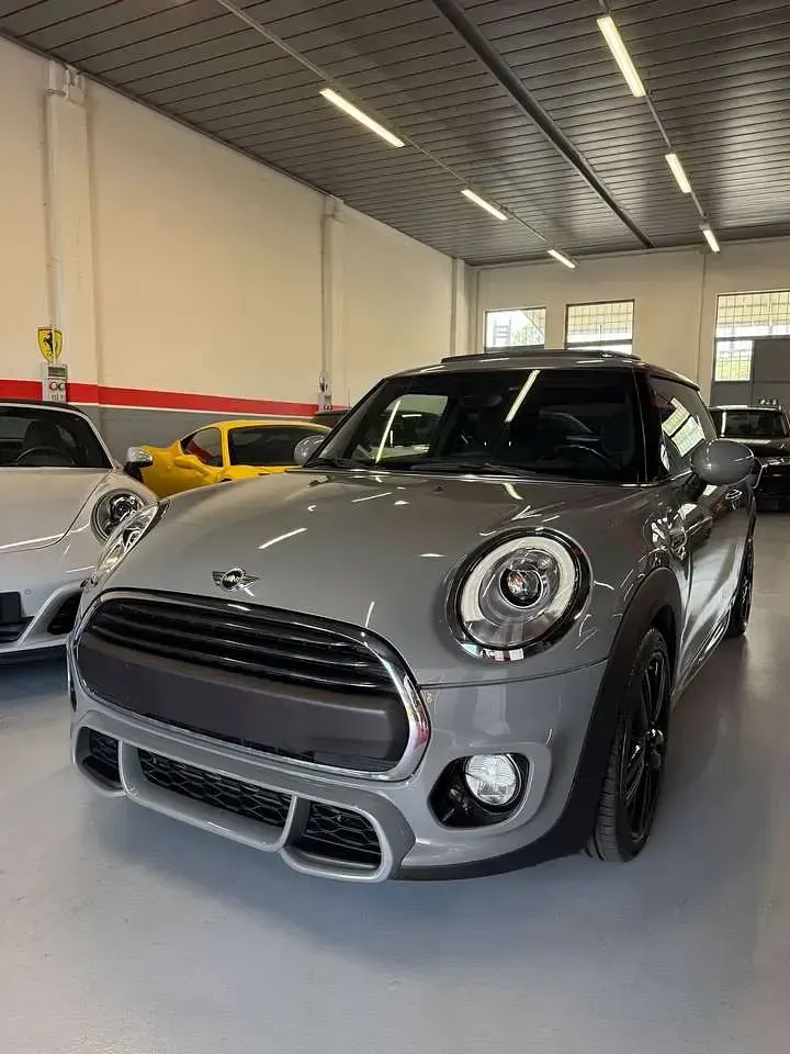 Usata Mini John Cooper Works 102 CV (75 kW) 2018 Moonwalk grey Utilitaria