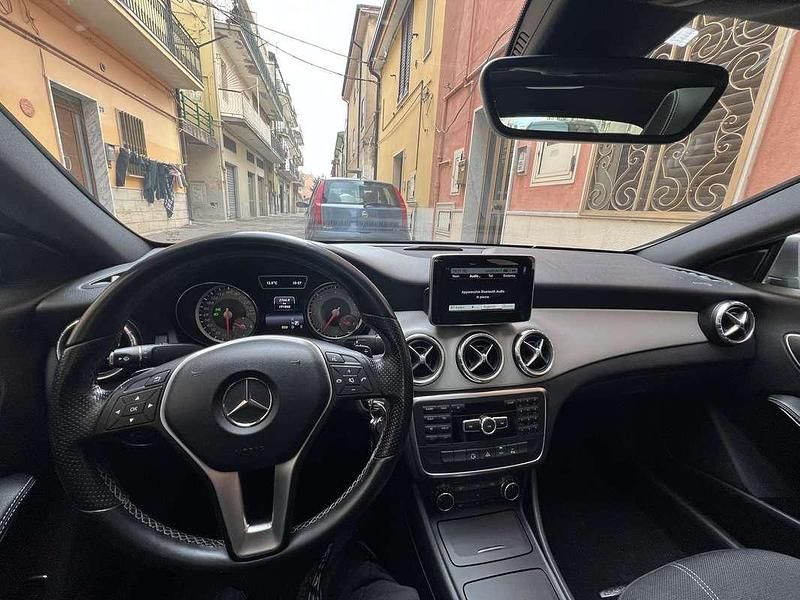 Usata Mercedes CLA220 170 CV (125 kW) 2013 Berlina
