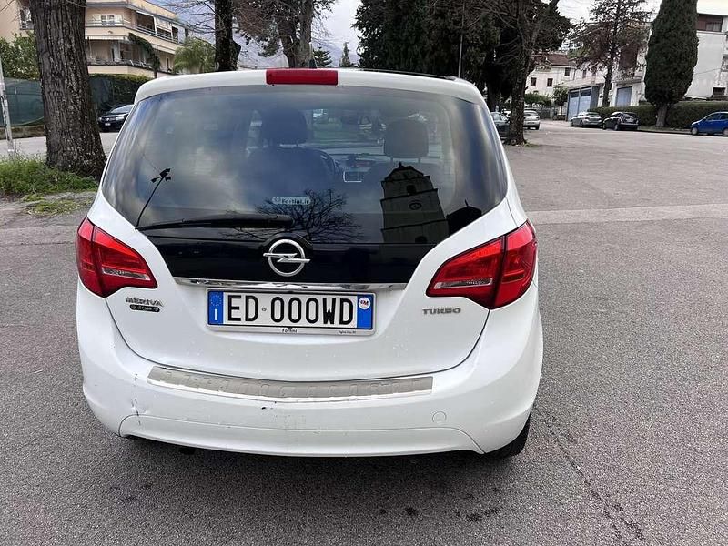 Usado Opel Meriva 120 CV (88 kW) 2011 Monovolumen