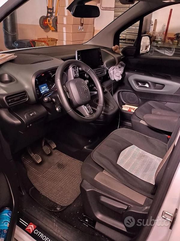 Usata Citroën Berlingo XTR 2023 Bianco Monovolume
