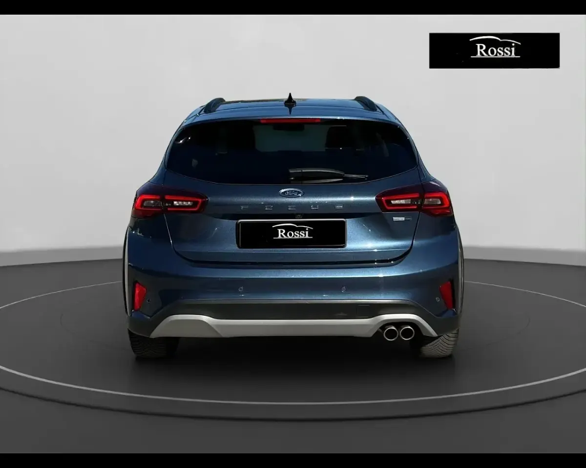 Usata Ford Focus Active 125 CV (91 kW) 2022 Blu Berlina