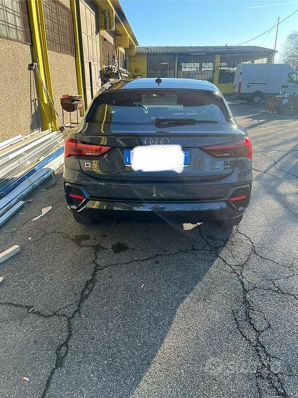 Usata Audi Q3 150 CV (110 kW) 2023 Grigio SUV