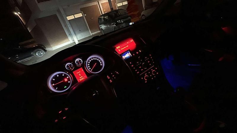 Usata Opel Astra Cosmo 110 CV (80 kW) 2012 Station wagon