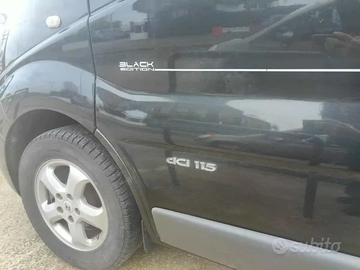 Usata Renault Trafic 114 CV (83 kW) 2011 Nero Monovolume