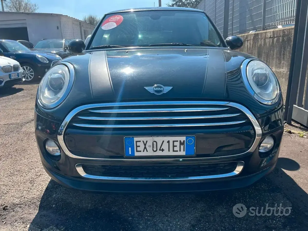 Usata Mini Cooper D 116 CV (85 kW) 2014 Nero Utilitaria