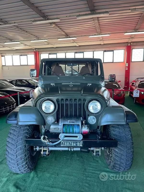 Usata Jeep CJ 1970 Verde SUV