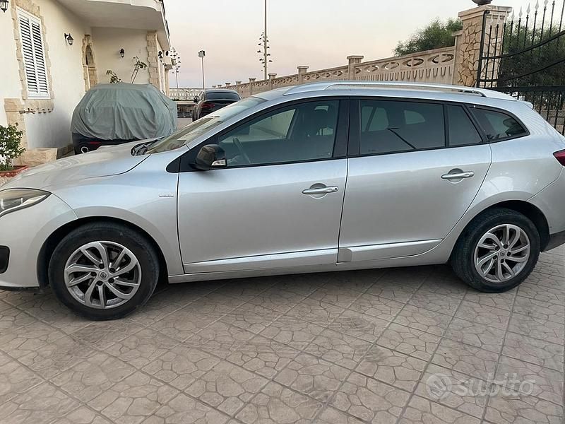 Usata Renault Mégane GrandTour 132 CV (97 kW) 2015 Grigio Station wagon