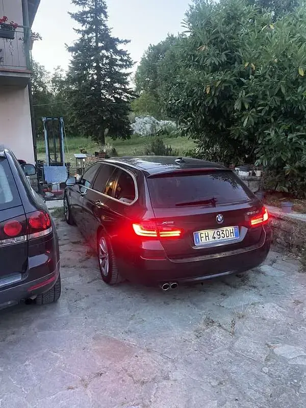 Usata BMW 525 163 CV (119 kW) 2017 Nero Station wagon