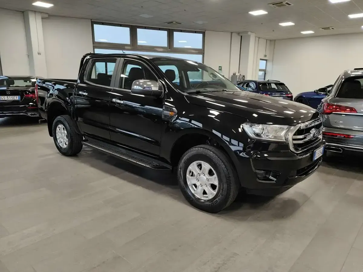 Usata Ford Ranger XLT 170 CV (125 kW) 2022 Nero Pick-up