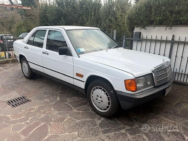 Usata Mercedes 190 1986 Bianco Berlina