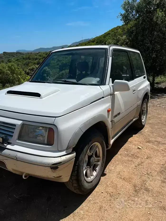 Usata Suzuki Vitara 2001 Bianco SUV