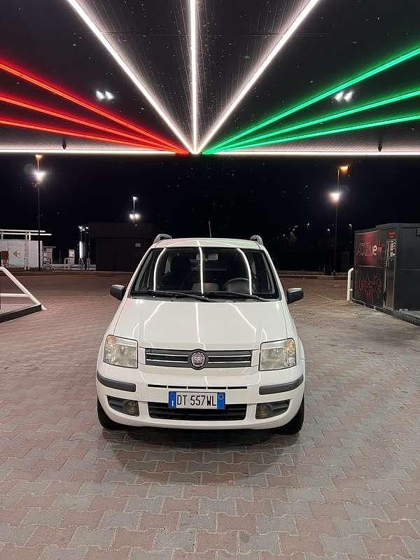Usata Fiat Panda Dynamic 77 CV (56 kW) 2009 Bianco Utilitaria
