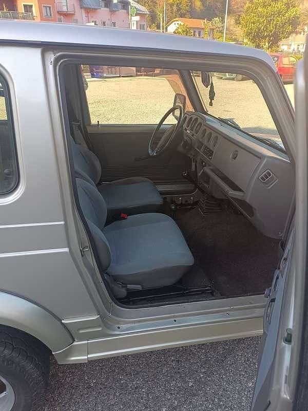 Usata Suzuki Samurai 64 CV (47 kW) 2002 Argento SUV