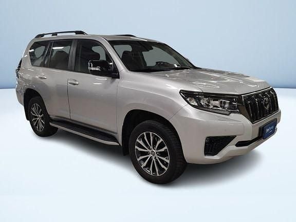 Gebraucht Toyota Land Cruiser Executive 204 PS (150 kW) 2021 Grau Pickup