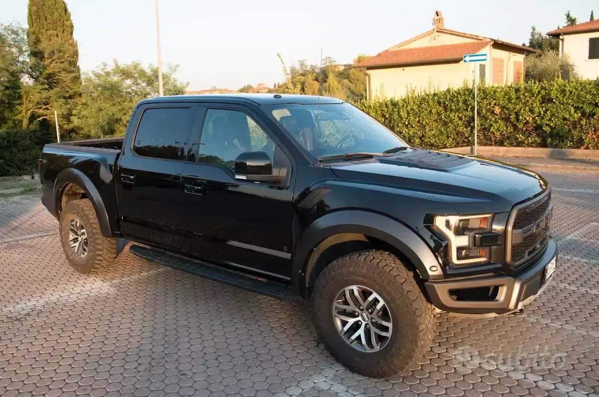 Usata Ford F-150 Raptor 453 CV (333 kW) 2017 Nero Pick-up