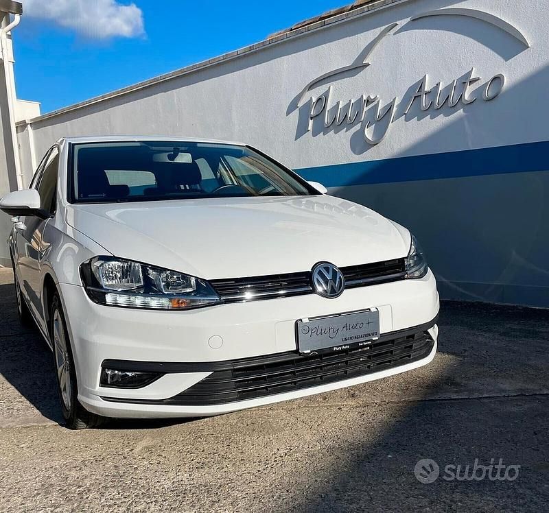 Usata VW Golf VII Trendline 90 CV (66 kW) 2018 Bianco Berlina