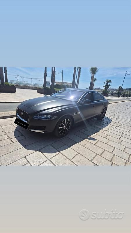 Usata Jaguar XF 300 CV (220 kW) 2017 Berlina