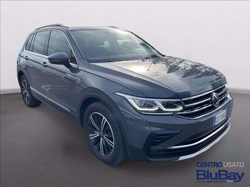 Usata VW Tiguan Life 150 CV (110 kW) 2021 Grigio SUV