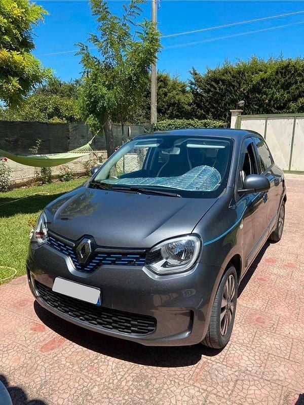 Usata Renault Twingo Intens 60 kW (82 CV) 2021 Grigio Utilitaria