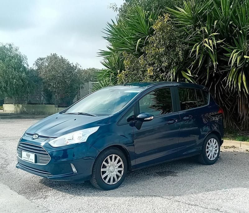Usata Ford B-MAX 75 CV (55 kW) 2017 Blu Monovolume