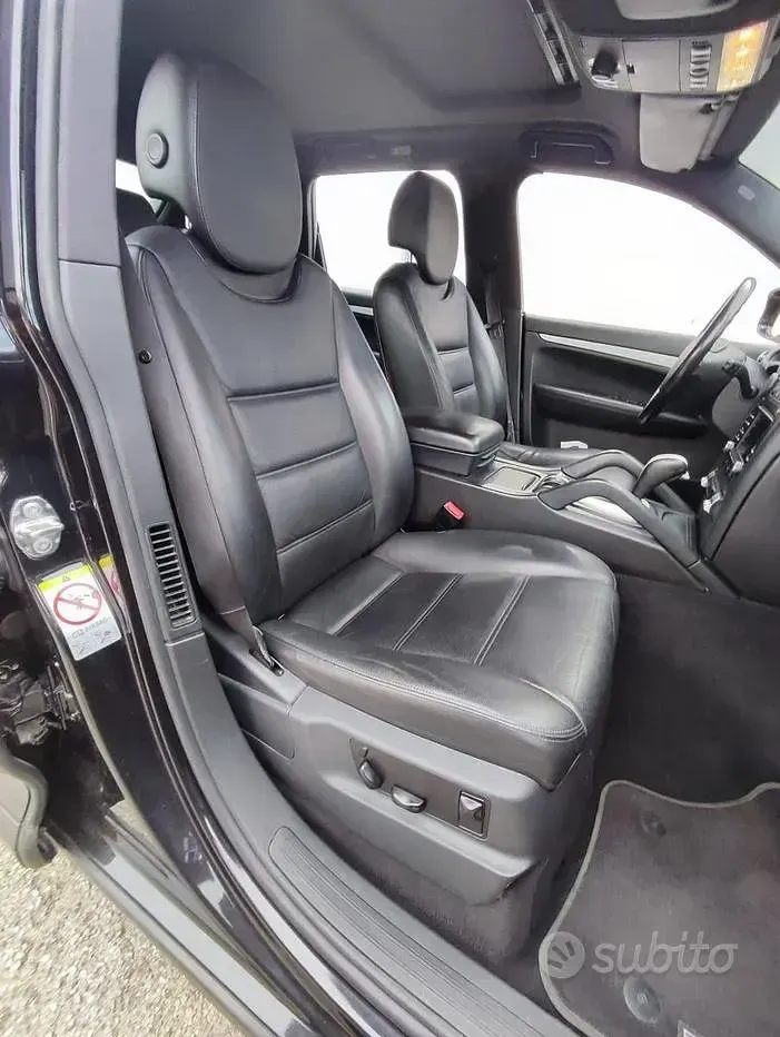 Usata Porsche Cayenne 239 CV (175 kW) 2010 Nero SUV