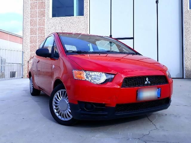 Mitsubishi colt 1 Mitsubishi colt 1