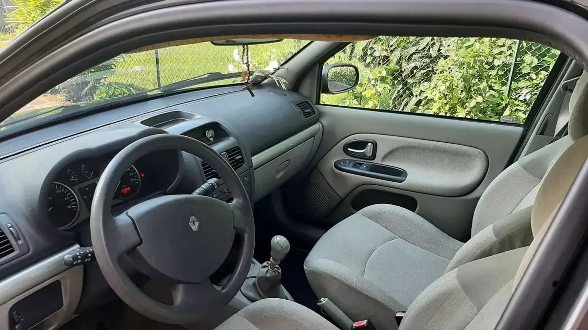 Usata Renault Clio II 82 CV (60 kW) 2002 Nero Berlina