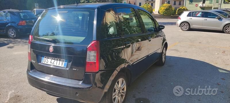Usata Fiat Idea 95 CV (69 kW) 2008 Nero Monovolume