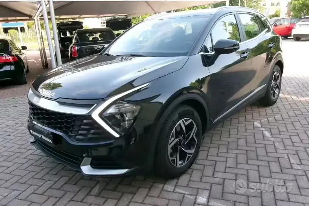 Usata Kia Sportage 136 CV (100 kW) 2023 Nero met SUV