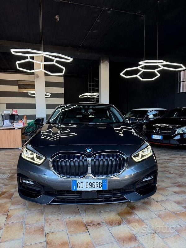 Usata BMW 116 M Sport 116 CV (85 kW) 2020 Grigio Utilitaria