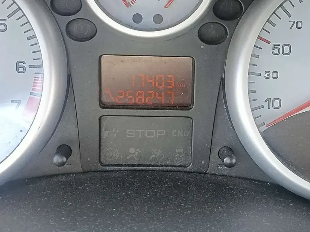 Usata Peugeot 206 60 CV (44 kW) 2010 Berlina
