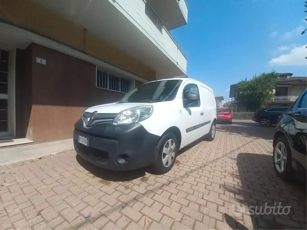 Usata Renault Kangoo 90 CV (66 kW) 2015 Bianco Monovolume
