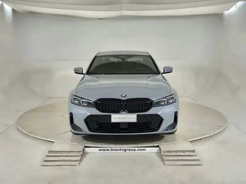 Usata BMW 320e M Sport 2025 Grigio Berlina