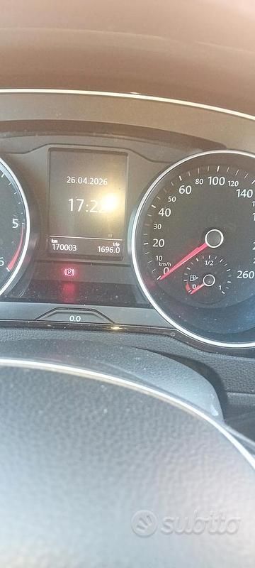 Usata VW Passat 150 CV (110 kW) 2015 Blu Berlina