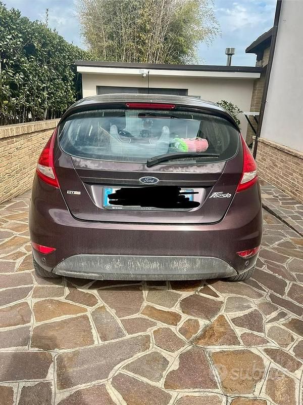 Usata Ford Fiesta 68 CV (50 kW) 2010 Utilitaria