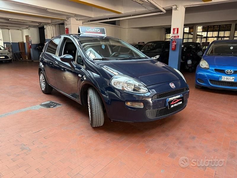 Usata Fiat Punto 69 CV (50 kW) 2013 Blu Utilitaria