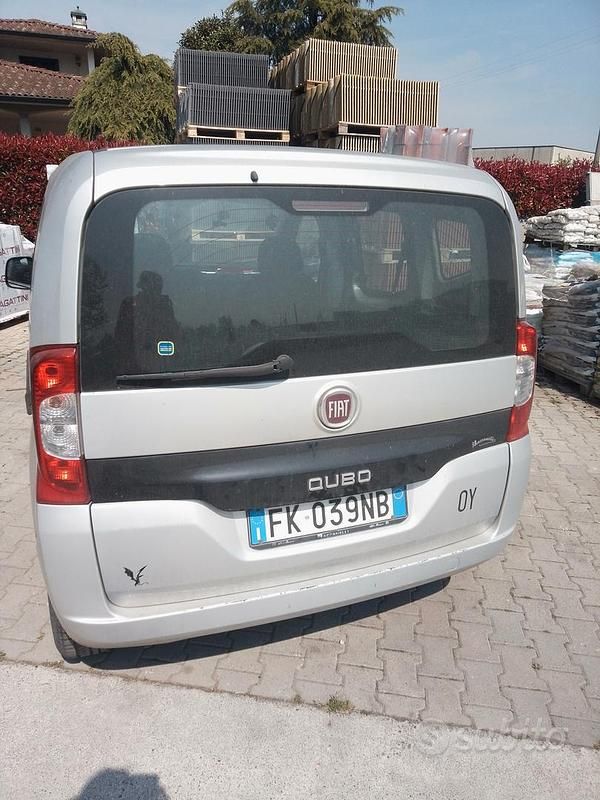 Begagnad Fiat Qubo Trekking 75 HK (55 kW) 2017 Grå Minibuss