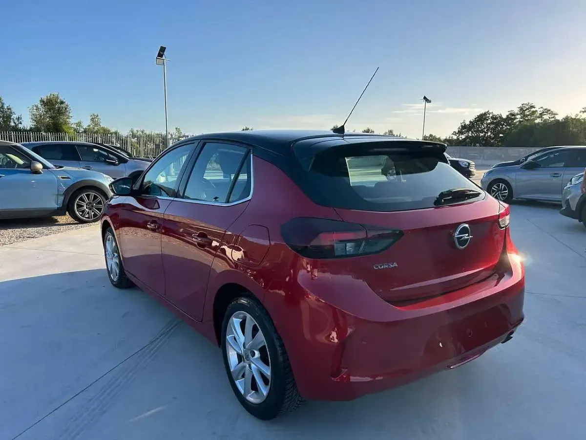 Usata Opel Corsa Elegance 75 CV (55 kW) 2023 Rosso Utilitaria