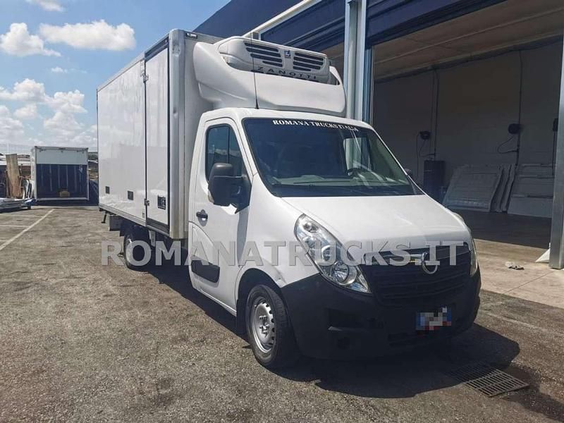 Bianco pastello Usata 2017 Opel Movano Furgone | 14.500 € (Molto cara) - Immagine 1/4