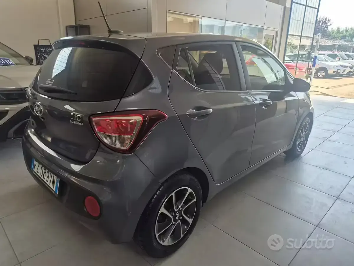 Usata Hyundai i10 67 CV (49 kW) 2020 Grigio Utilitaria