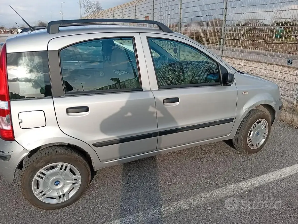 Usata Fiat Panda 60 CV (44 kW) 2006 Utilitaria