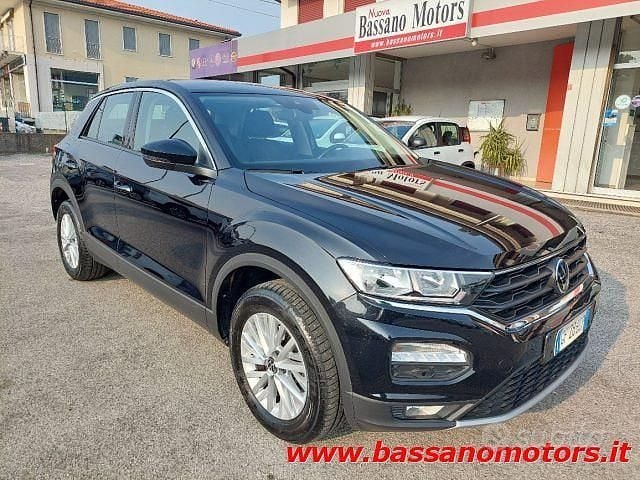 Usata VW T-Roc 150 CV (110 kW) 2021 Nero SUV