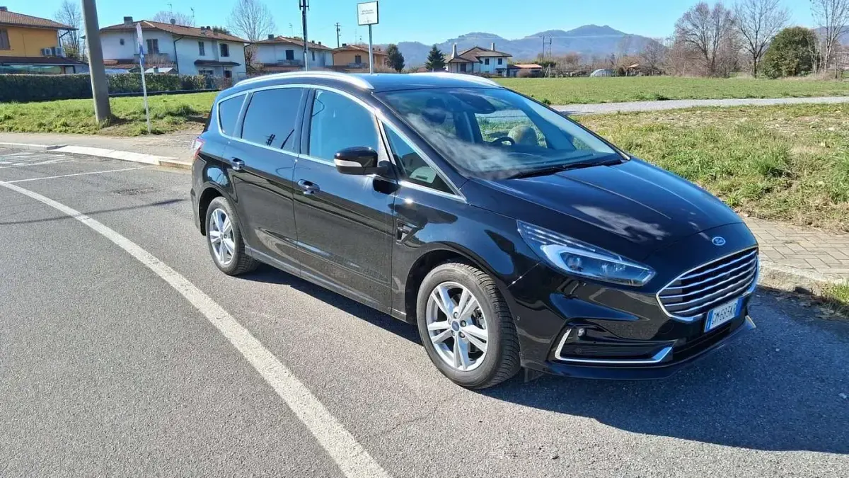 Usata Ford S-MAX Business Edition 190 CV (139 kW) 2022 Monovolume