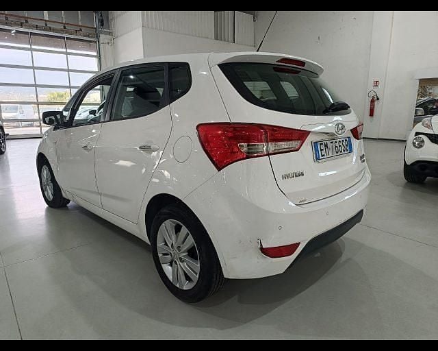 Usata Hyundai ix20 Classic 77 CV (56 kW) 2012 Bianco Utilitaria