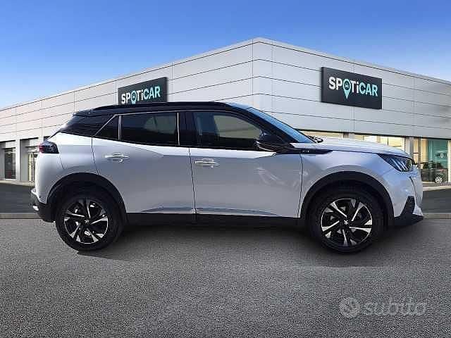 Usata Peugeot 2008 GT 131 CV (96 kW) 2023 Bianco SUV