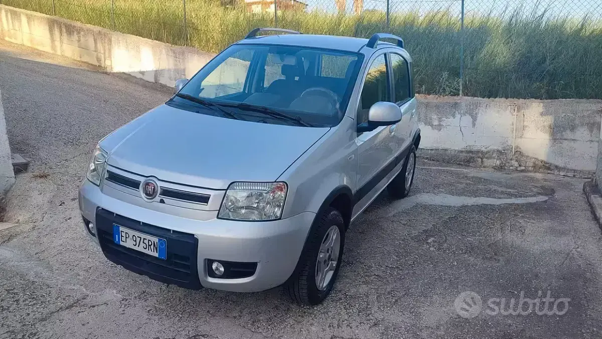Usata Fiat Panda 4x4 75 CV (55 kW) 2013 Bianco Utilitaria